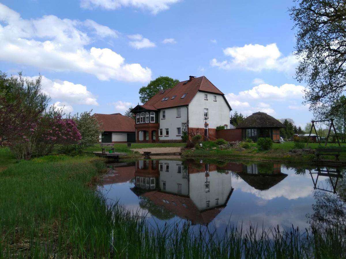 Landtraum Im Traumland Mecklenburg Apartman Warin Kültér fotó