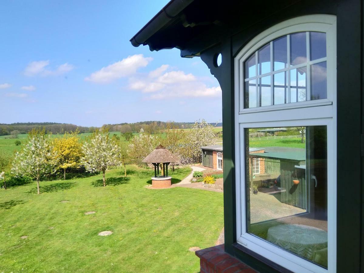 Landtraum Im Traumland Mecklenburg Apartman Warin Kültér fotó